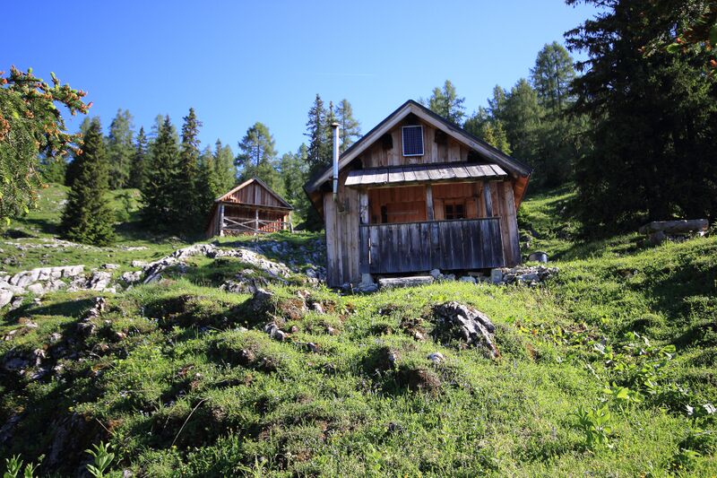 Datei:Gößlalm grundlsee 77582 2018-06-04.jpg