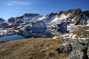 Weißensee knallstein 36488 2011-10-18.jpg