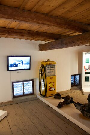 Oldtimer burg strechau-0065-2023-05-04.jpg