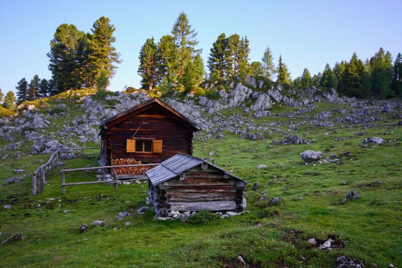 Datei:Neubergalm-kemetgebirge 96995 2015-07-16.jpg