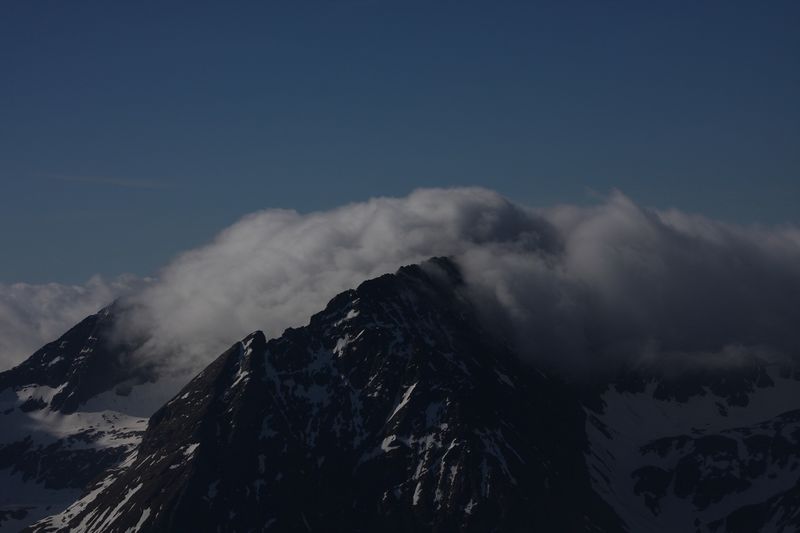Datei:Waldhorn-höchstein 2474 2009-05-17.jpg
