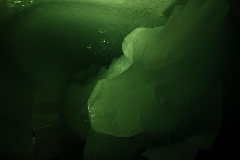 Datei:Eispalast dachsteingletscher 93016 2015-06-25.jpg