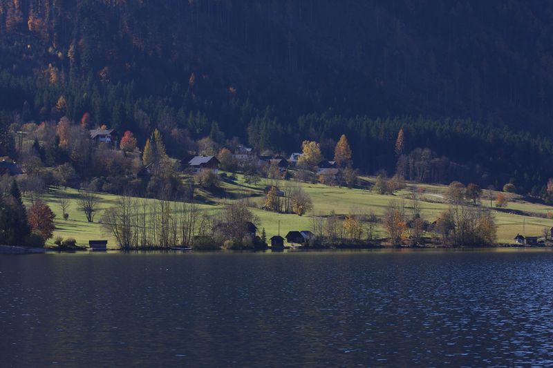 Datei:Grundlsee See 77989 2014-11-03.jpg