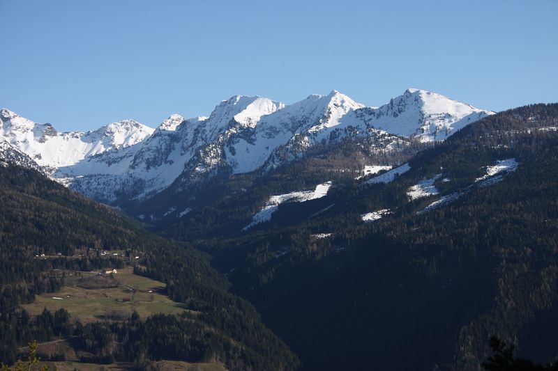 Datei:Oberhausberg 85141 2015-04-19.jpg