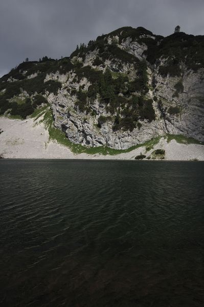 Datei:Schwarzensee tot-geb 51372 2017-06-24.jpg