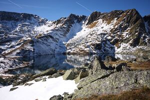 Weißensee knallstein 36491 2011-10-18.jpg