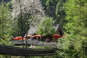 Gasthaus wasserlochschenke 70813 2018-04-23.jpg