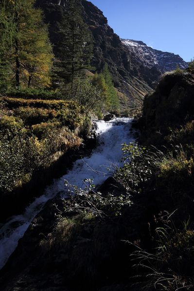 Datei:Steinriesenbach gollinghtt 59510 2017-10-02.jpg