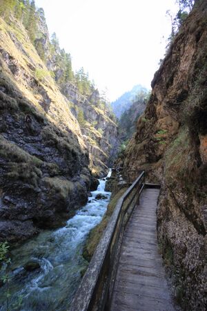 Wasserlochklamm palfau 70284 2018-04-23.jpg