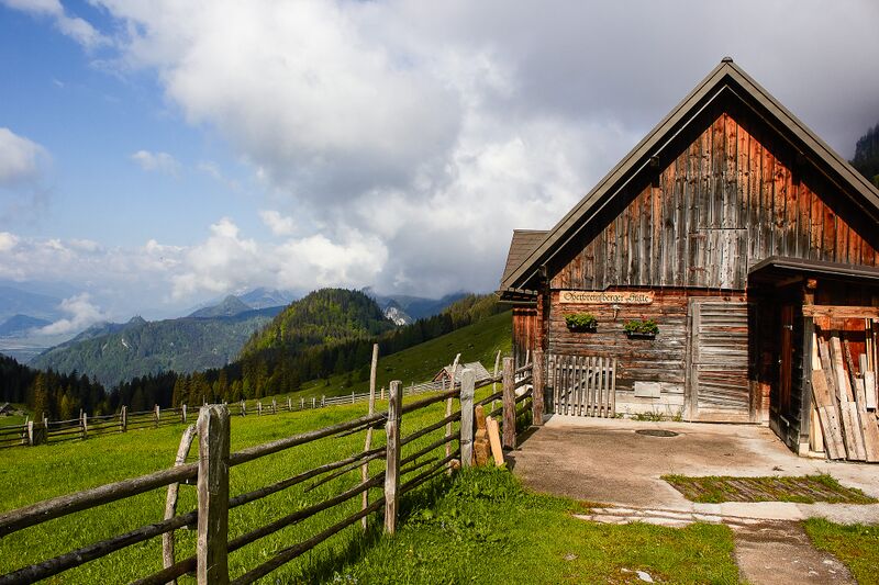 Datei:Oberbreinsberger hütte-0382-2022-05-18.jpg