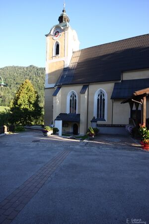 Pfarrkirche hl Bartholomäus0001.jpg