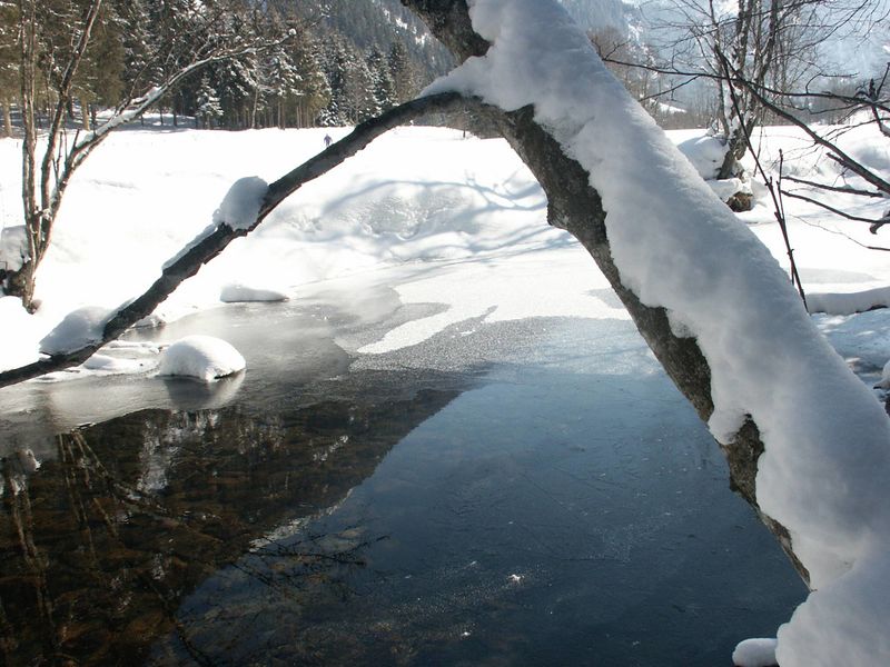 Datei:Untertalbach 7126 2005-02-23.jpg