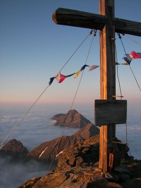 Datei:Hochgolling sunrise 16387 2006-07-05.jpg