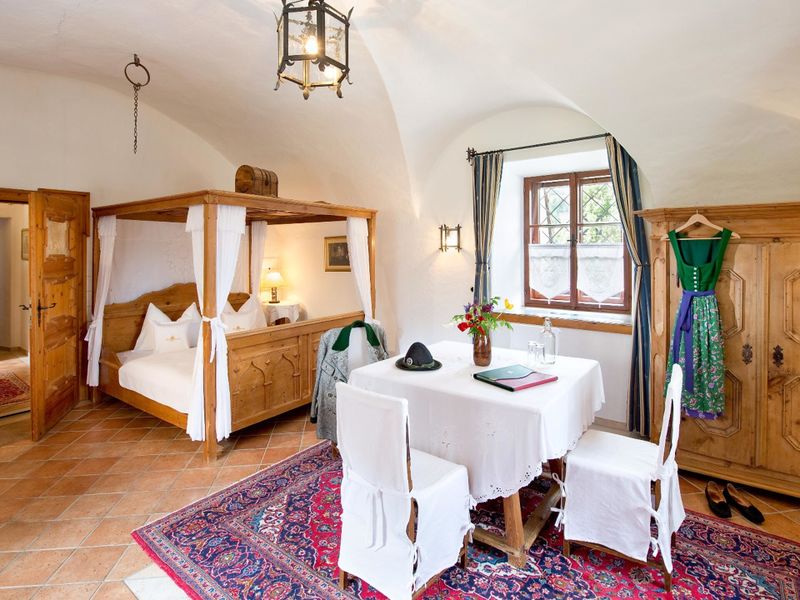 Datei:Hotel Schloss Thannegg 03.jpg