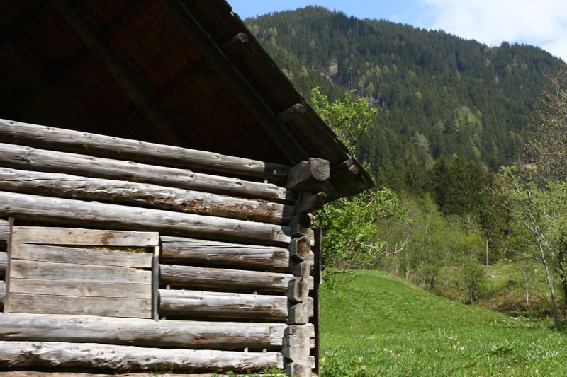 Datei:Heustadel mössna 55956 2014-05-02.jpg