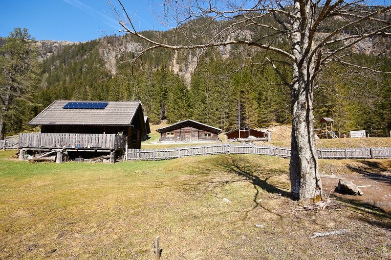 Datei:Eschachhütte-0128-2021-05-04 15.43.19.jpg