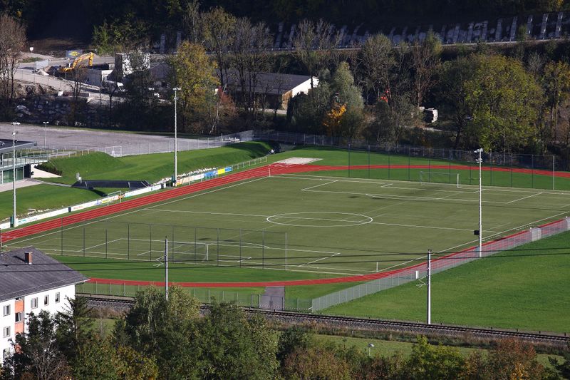 Datei:Athletic area 05822 2015-10-09.jpg