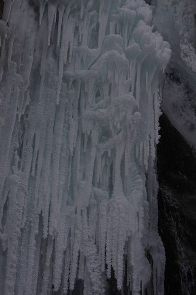 Datei:Luserfall 1394 2011-01-06.jpg