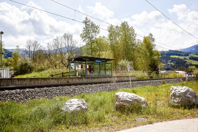 Datei:Bahnhof niederöblarn-3000353-2023-05-07.jpg