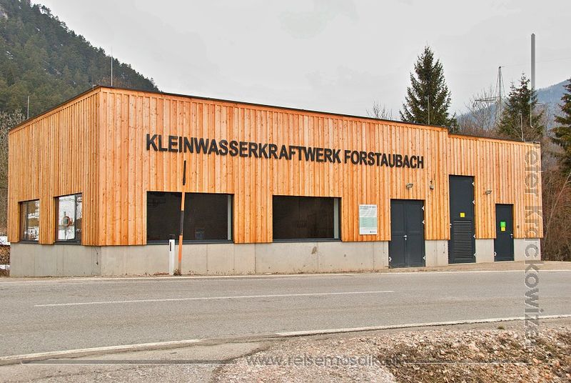 Datei:Forstaubach Kleinwasserkraftwerk 01.jpg