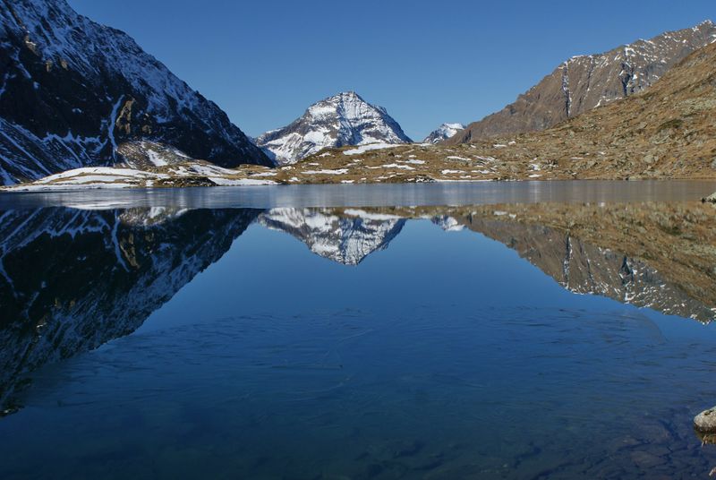 Datei:Oberer lanschitzsee 98352 2011-11-01.jpg