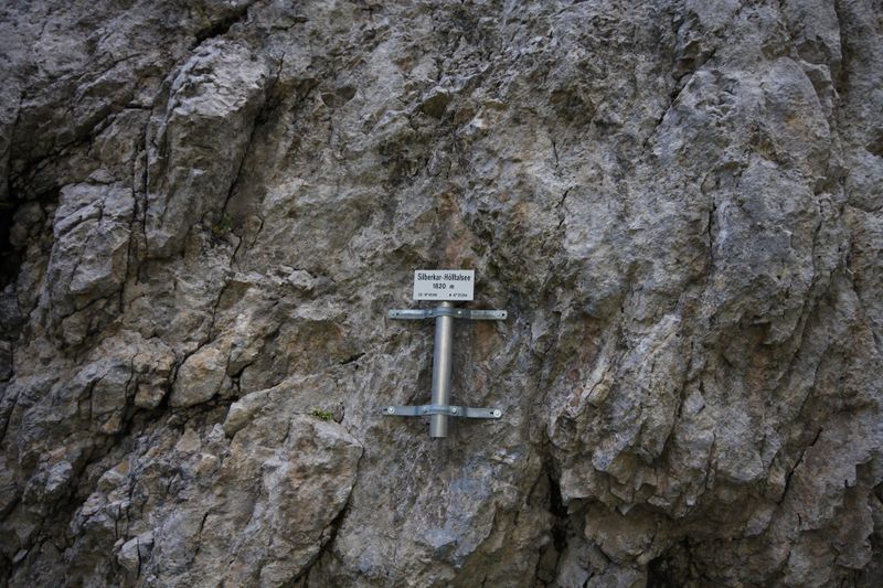 Datei:Hölltalsee 37096 2011-09-26.jpg