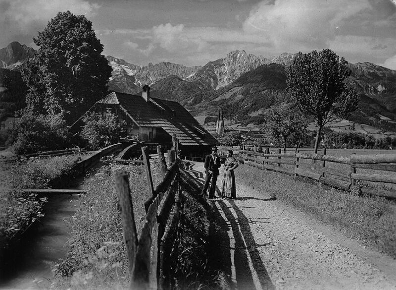 Datei:Lichtmessbachfluder mit Oberhofmühle 1885.jpg
