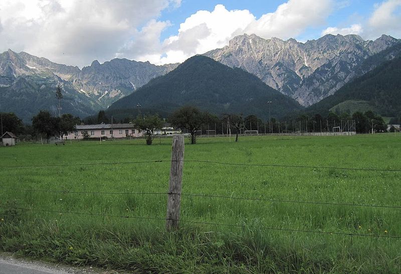 Datei:Mühlau Hall3839.JPG