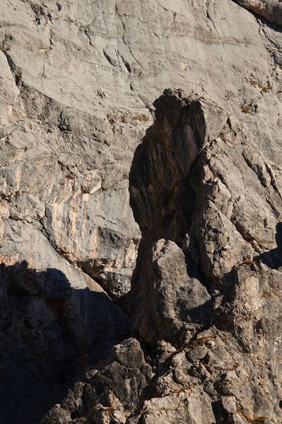 Datei:Dachsteinmassiv-südwand 24761 2008-11-05.jpg