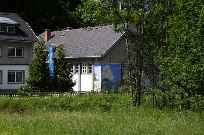 Datei:Volksschule untertal-rohrmoos 25060 2016-06-15.jpg