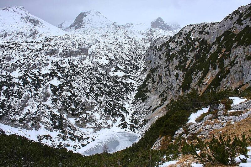 Datei:Hölltalsee 3283 2013-11-22.jpg