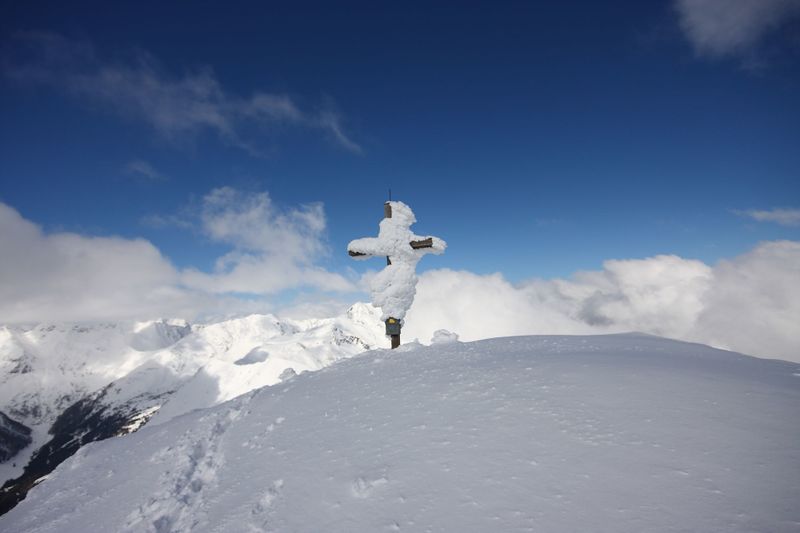 Datei:Hornfeldspitze 19511 2016-03-14.jpg