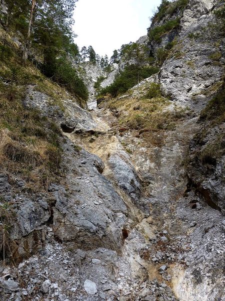 Datei:Humlechnergraben 54648 2014-04-27.JPG