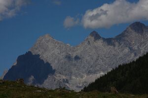 Dachsteinmassiv-preuneggtal 36205 2011-09-10.jpg