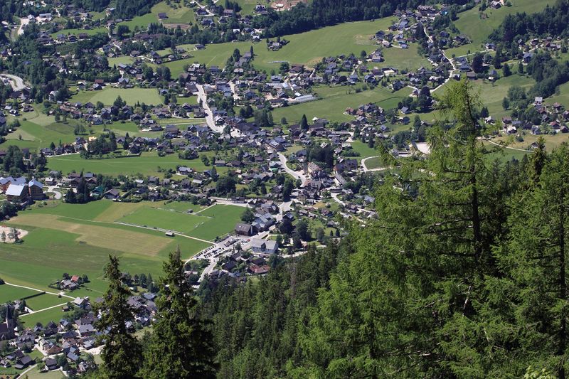 Datei:Altaussee loserhütte 50804 2017-06-11.jpg