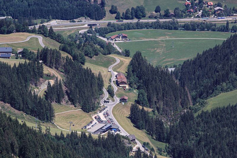 Datei:Bankwirt -schober 02788 2019-06-28.jpg