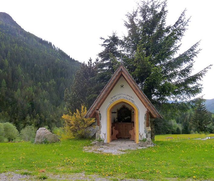 Datei:Hubertuskapelle beim Gasthof schaffer.JPG