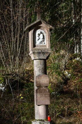 Gedenkstein hohenlohe seewiese 79290 2014-11-15.jpg