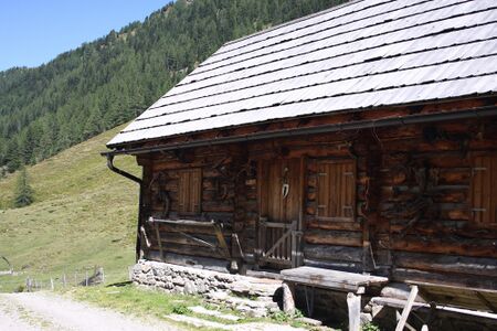 Urlhütte tuchmoaralm 551 13-09-05.jpg