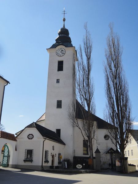 Datei:Kirche-Oeblarn.jpg