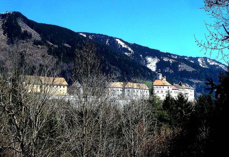 Datei:Burg Strechau369858.JPG