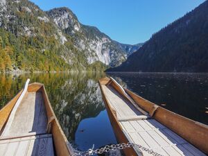 Plätten am Toplitzsee.jpg