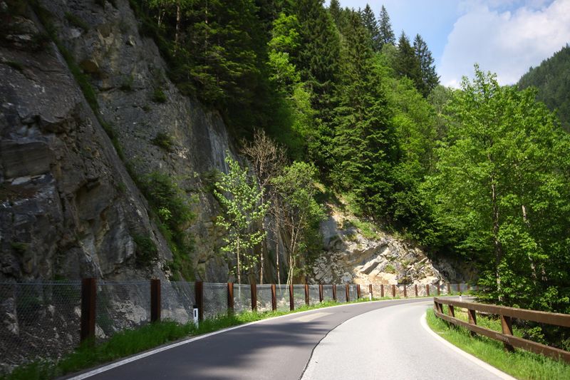 Datei:Glattjochstraße 90103 2015-06-08.jpg