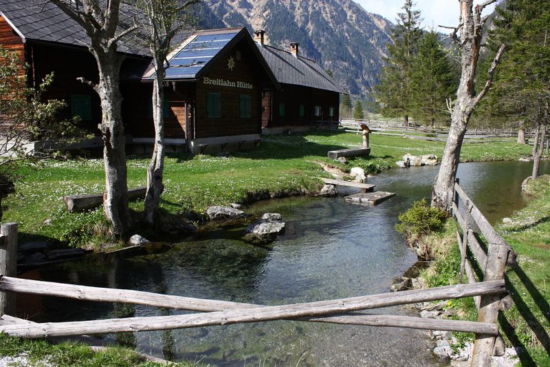 Datei:Breitlahnhütte 54878 2014-04-30.jpg