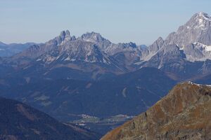 Bischofsmütze -zwerfenberg 35363 2016-11-01.jpg