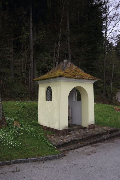 Datei:Friedhofskapelle kumitzberg 47834 2017-05-04.jpg