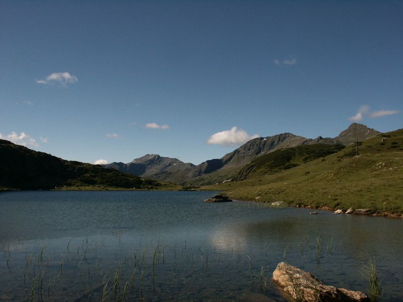 Datei:Oberhüttensee 5497 2003-07-02.jpg