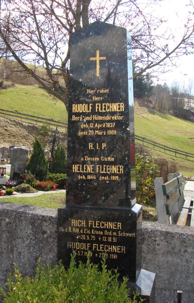 Datei:Grabstätte Flechner.jpg