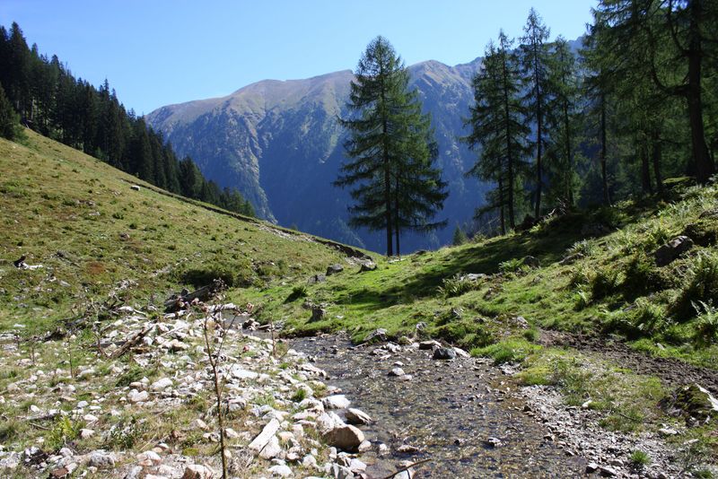 Datei:Lassachalmbach kleinsölk 99220 2015-08-28.jpg