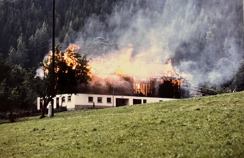 Datei:Scheunenbrand 1985.jpg